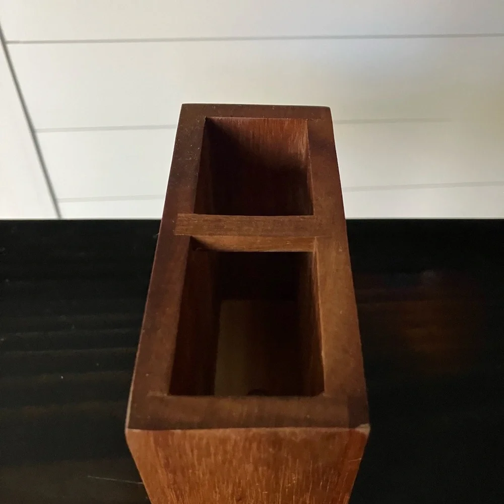 NEW Modern Wooden Toothbrush Holder